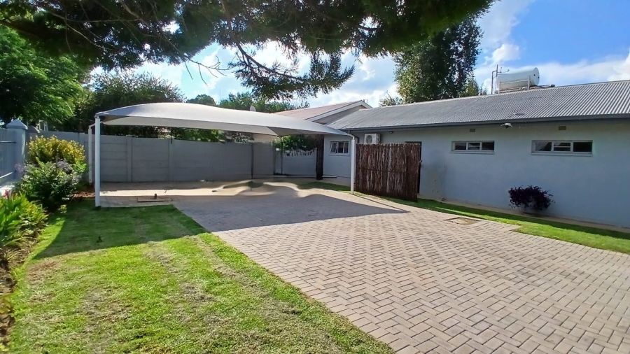 5 Bedroom Property for Sale in Universitas Free State